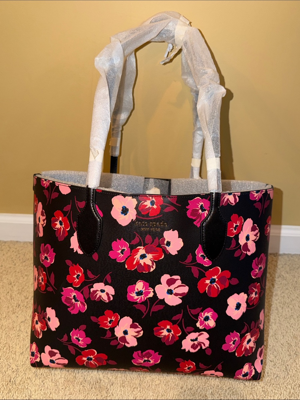 kate spade Black Floral Tote Bag - Pink & Red Flowers - Picture 13 of 14